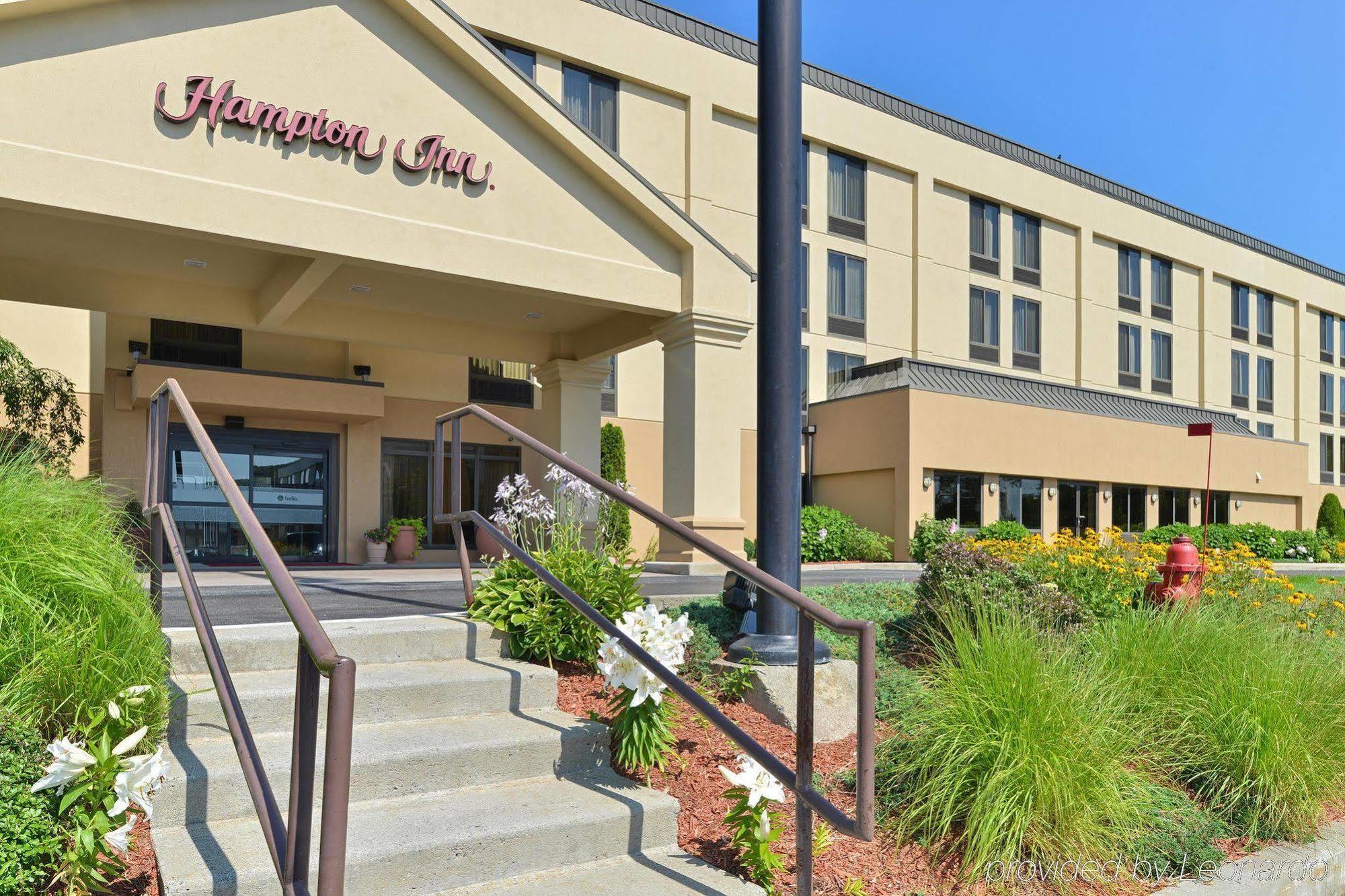 Hampton Inn Fishkill Exterior foto